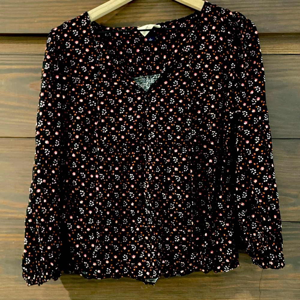 Universal Tread Patterned Top
